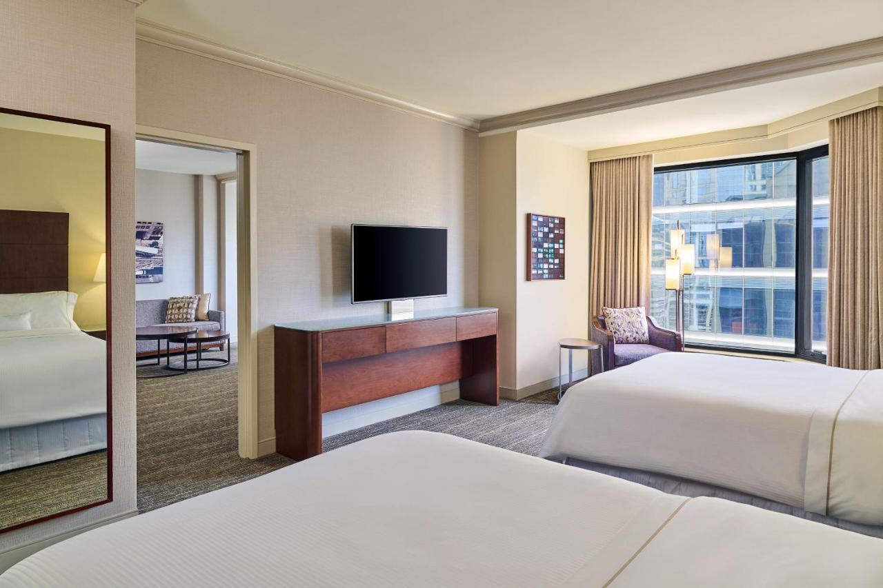 The Westin Chicago River North Экстерьер фото