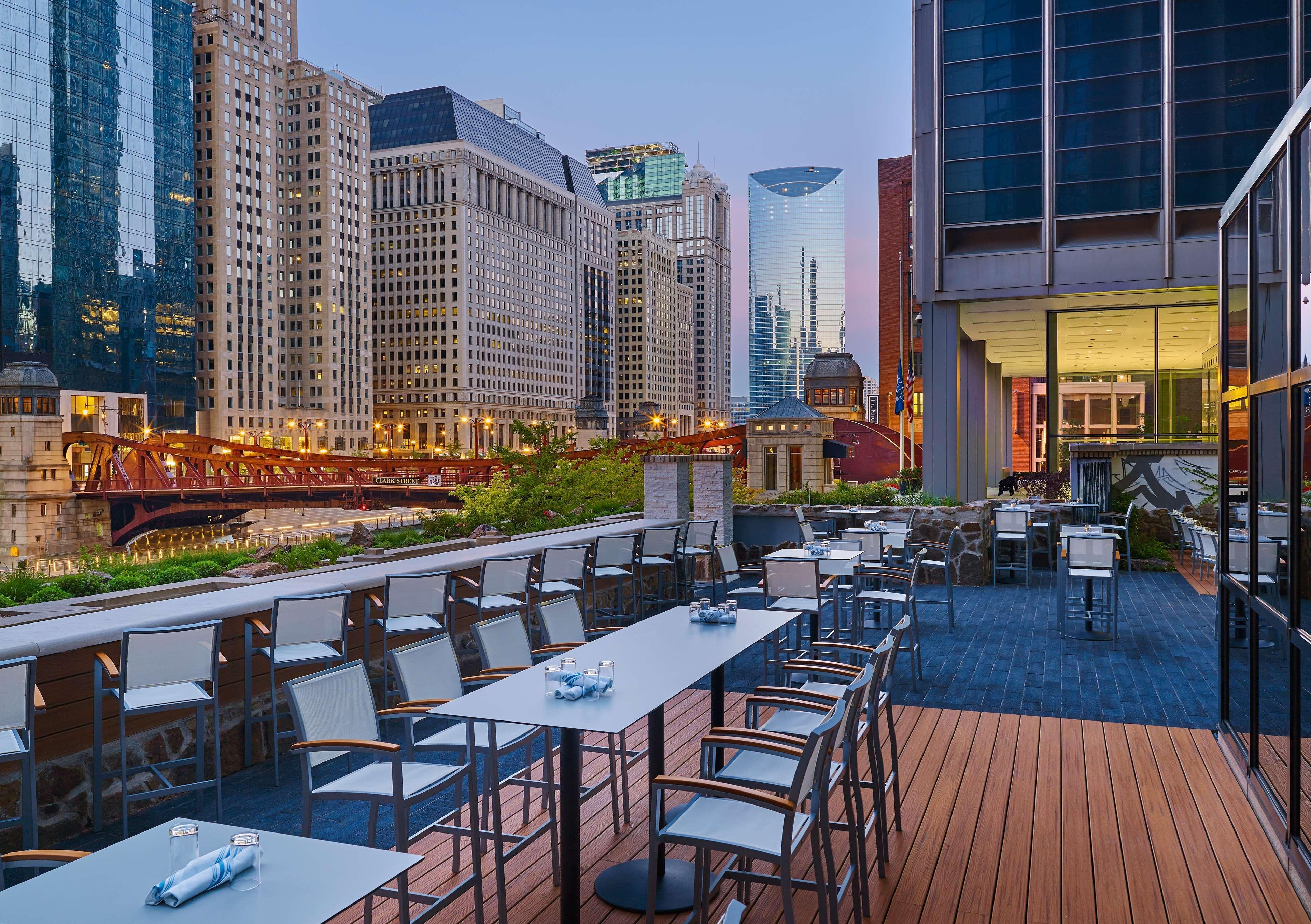 The Westin Chicago River North Экстерьер фото