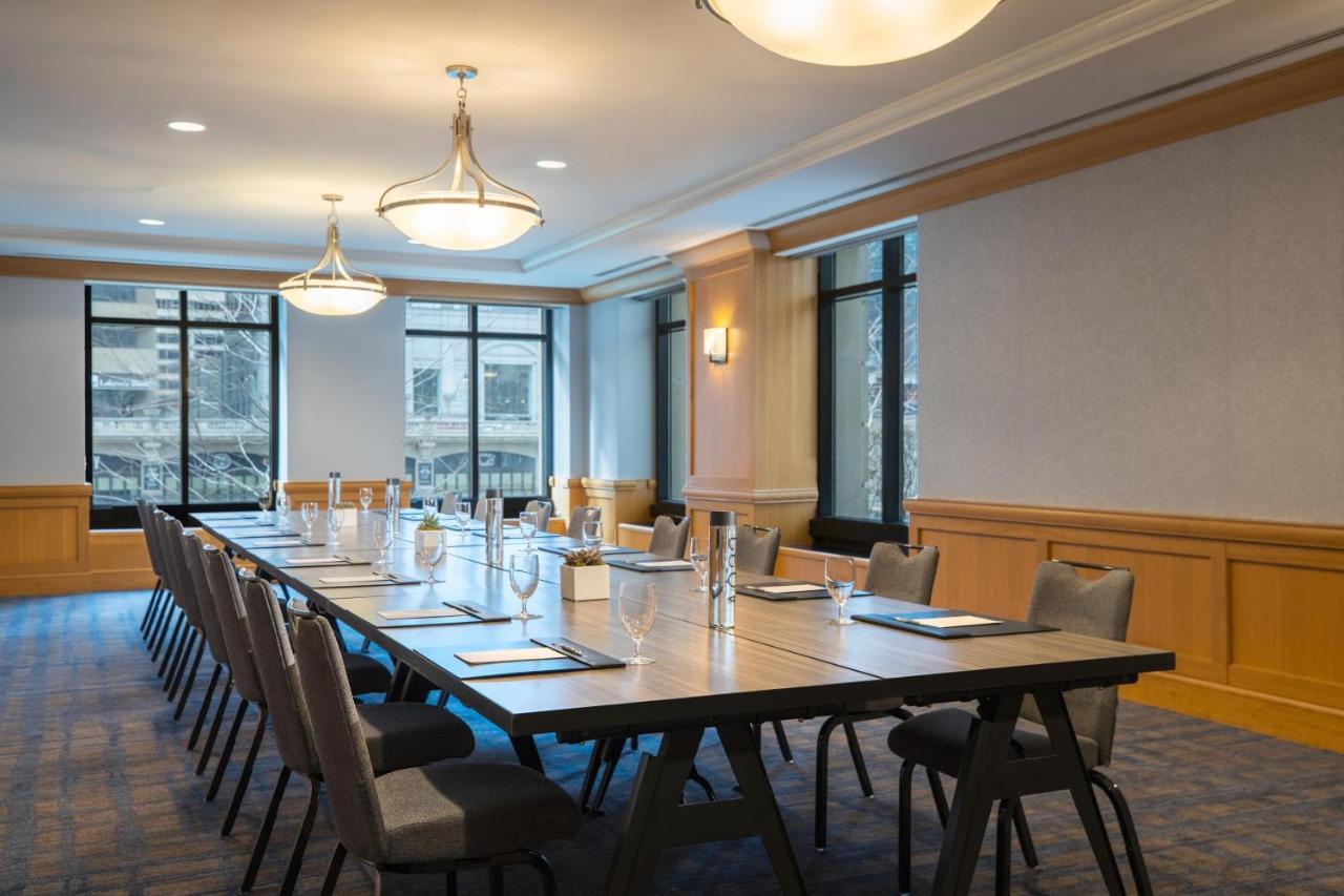 The Westin Chicago River North Экстерьер фото